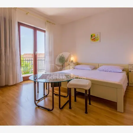 Apartments Dora Selce Exterior photo